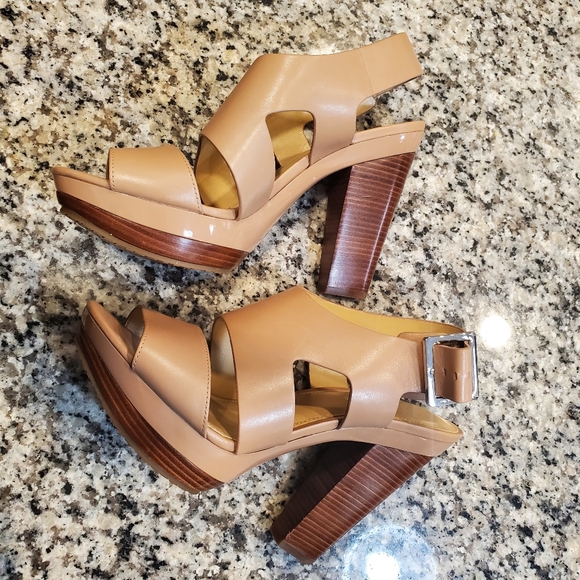Michael Kors - Women's Leather Sandals - Picture 5 of 8